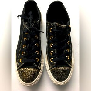 Converse All Star Low Tops Sneakers Size 6 Black Gold